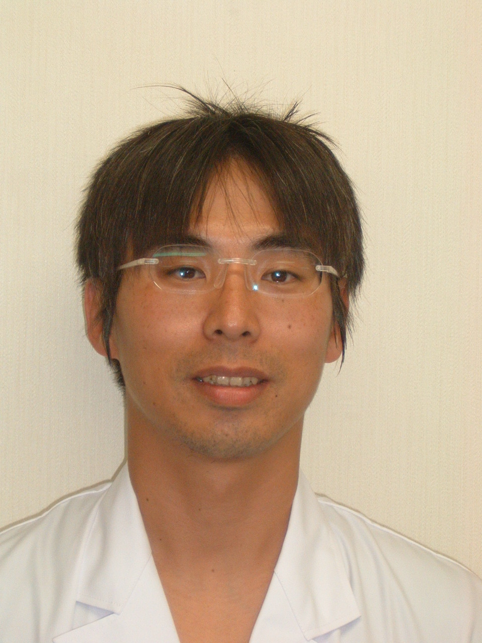 DR_YAMASHITA.JPG - 291,352BYTES